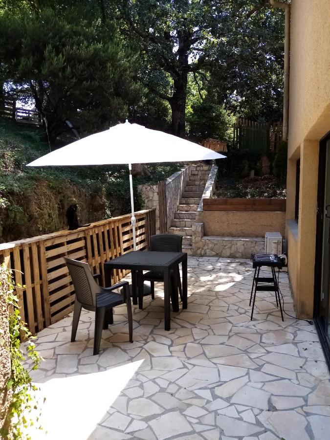 Appartamento Chez Sylvie Et Amador Las Illas Esterno foto